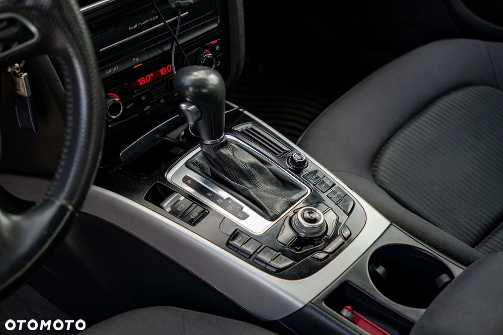 Audi A4 Avant 2.0 TDI Multitronic - 9