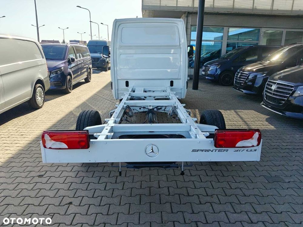 Mercedes-Benz Sprinter 317 CDI podwozie - 6