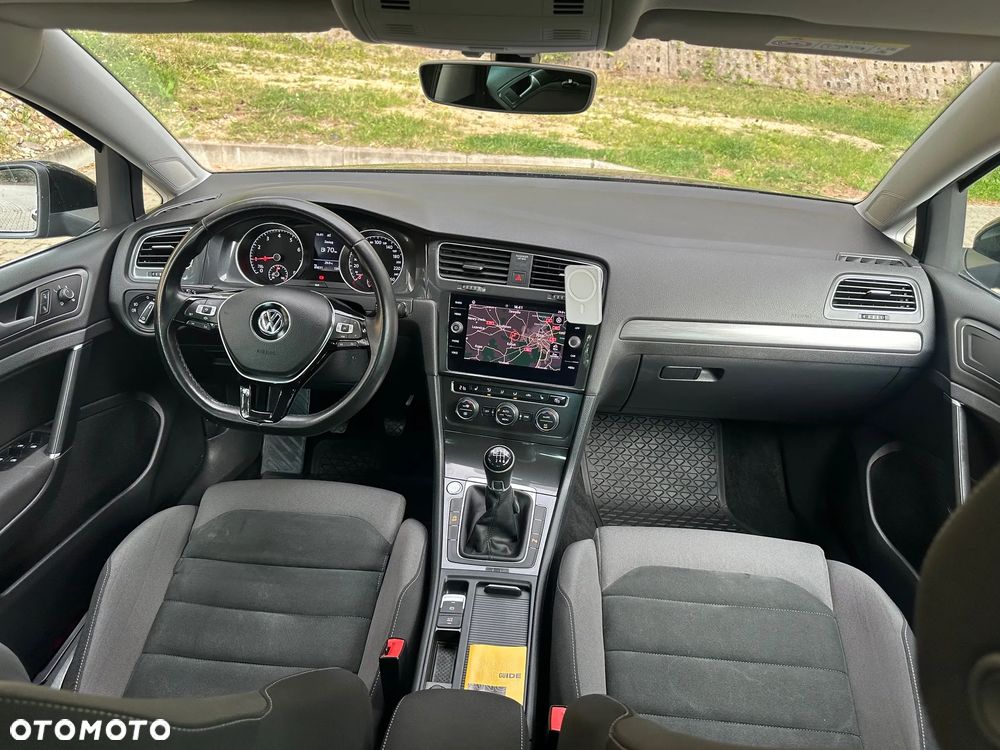 Volkswagen Golf VII 1.5 TSI BMT Evo Highline - 25