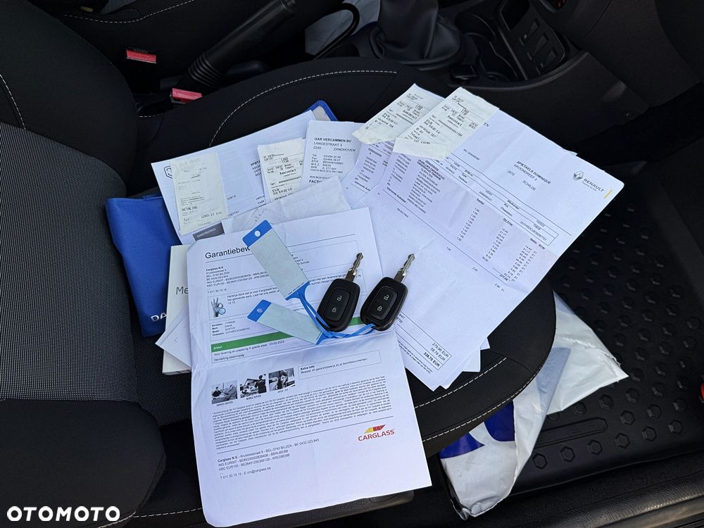 Dacia Duster 1.6 SCe Comfort - 36