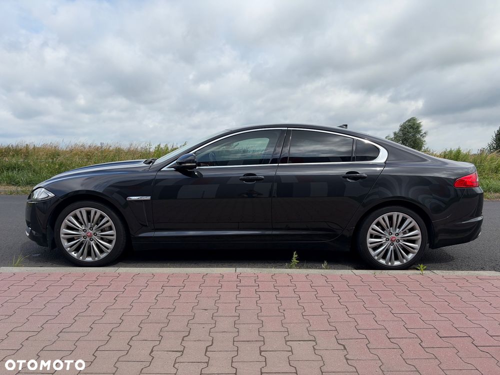 Jaguar XF 3.0 T AWD Luxury - 10