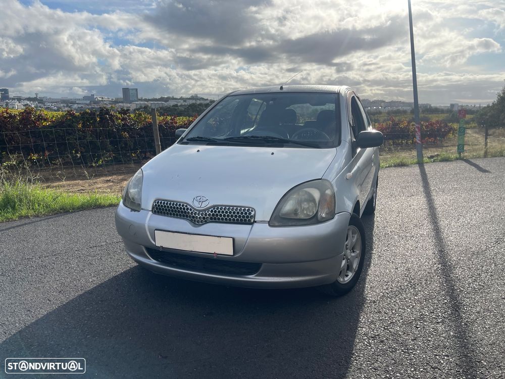 Toyota Yaris 1.4 D-4D Sol - 4