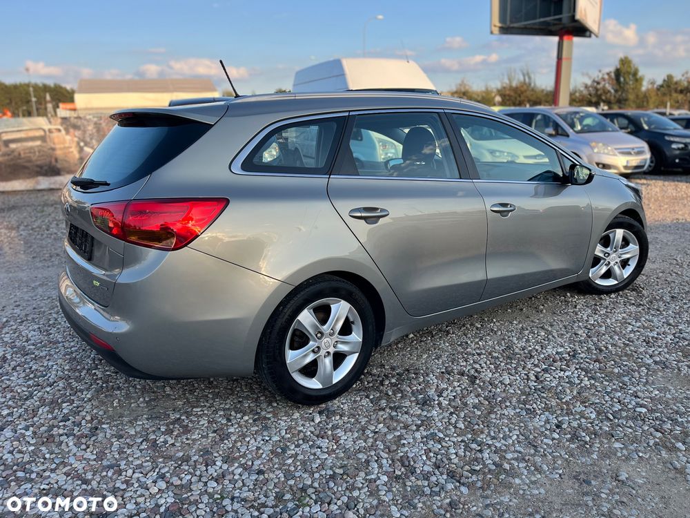 Kia Ceed 1.6 GDI ISG Spirit - 4