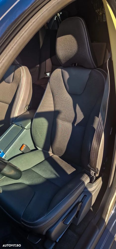 Volvo XC 60 D5 AWD Aut. Momentum - 6