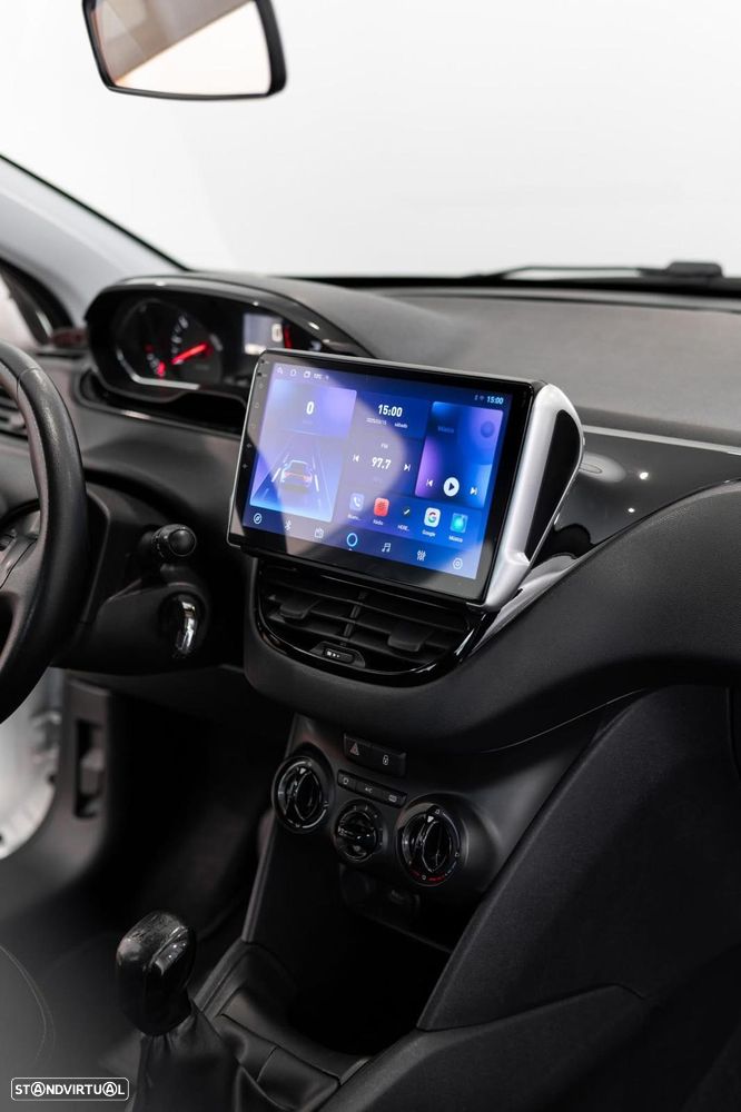 Peugeot 208 1.2 VTi SE Style - 17