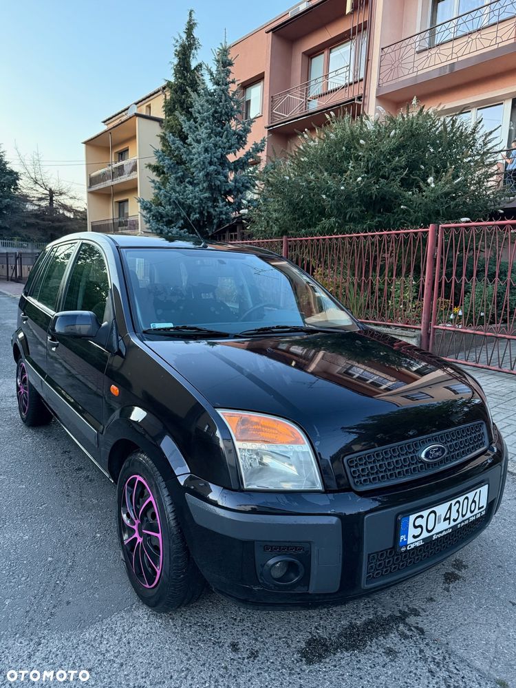 Ford Fusion - 3