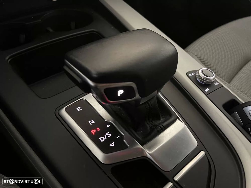 Audi A4 Avant 30 TDI Advanced S tronic - 30