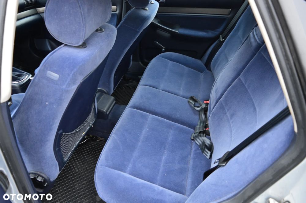 Audi A4 Limousine 1.8 - 13