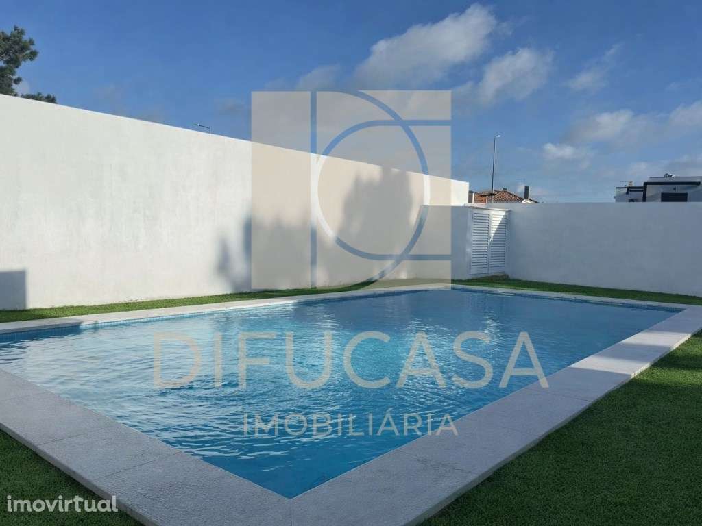 Moradia Isolada Térrea T4 finalizada - Grande imagem: 5/60