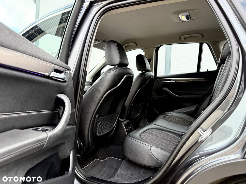 BMW X1 - 28