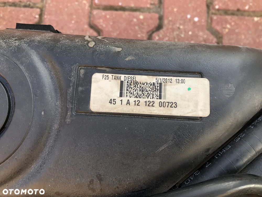 BMW X3 F25 X4 F26 ZBIORNIK BAK PALIWA POMPA 7216802 - 2