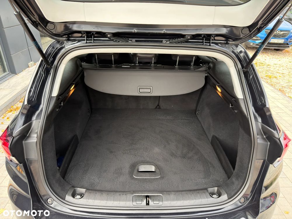 Fiat Tipo 1.6 MultiJet 16v Sport - 23