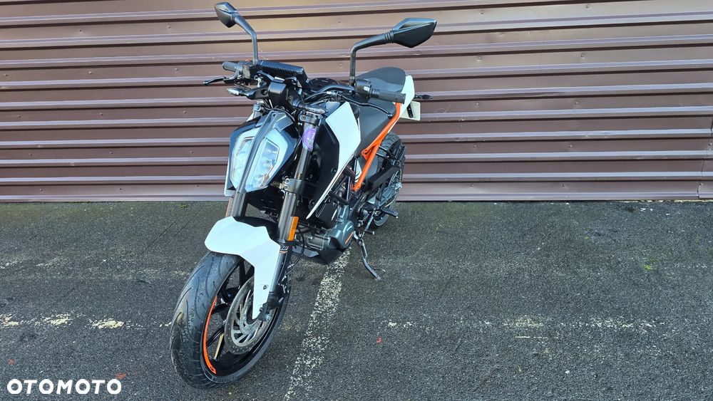 KTM Duke - 19