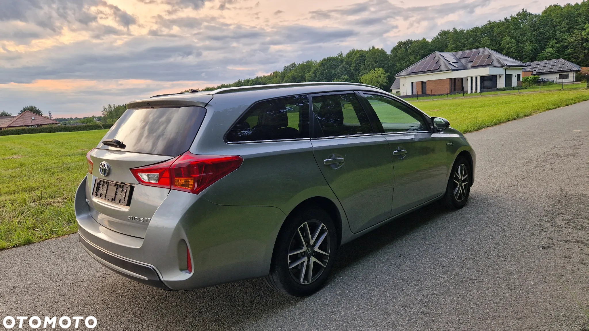 Toyota Auris 1.8 VVT-i Hybrid Automatik Executive - 4