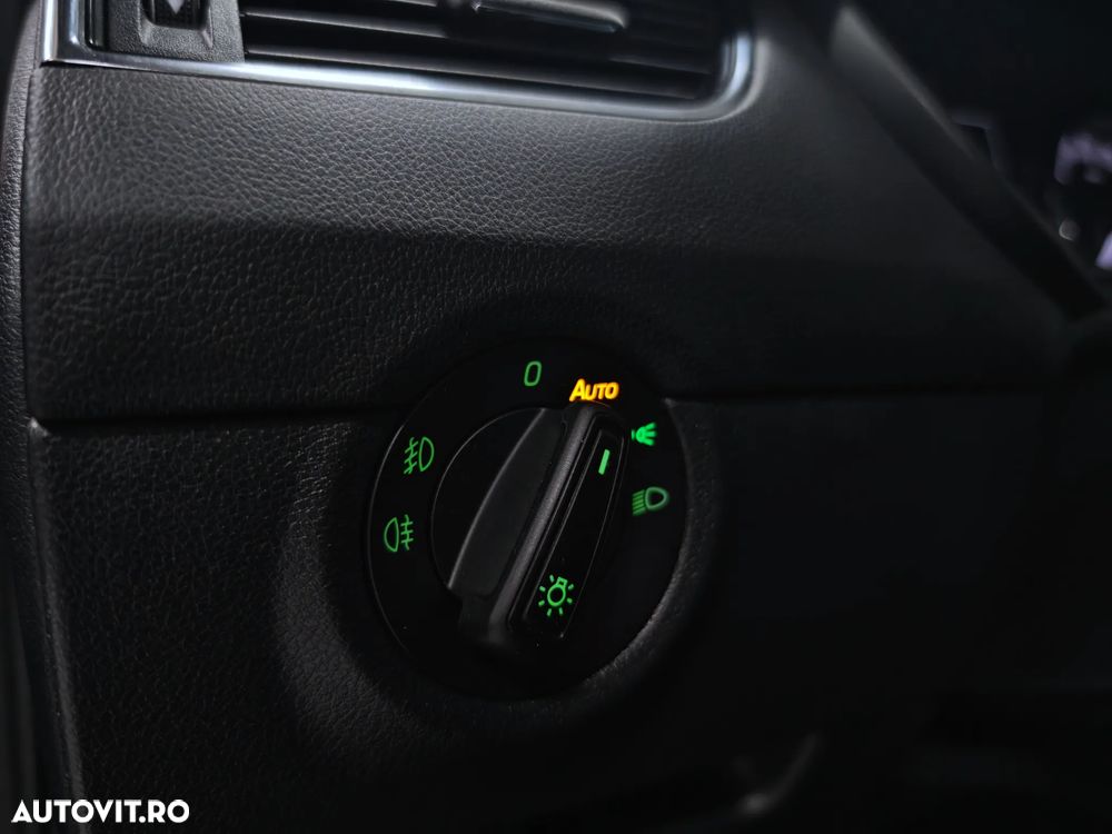 Skoda Octavia 2.0 TDI 4X4 DSG Style - 21