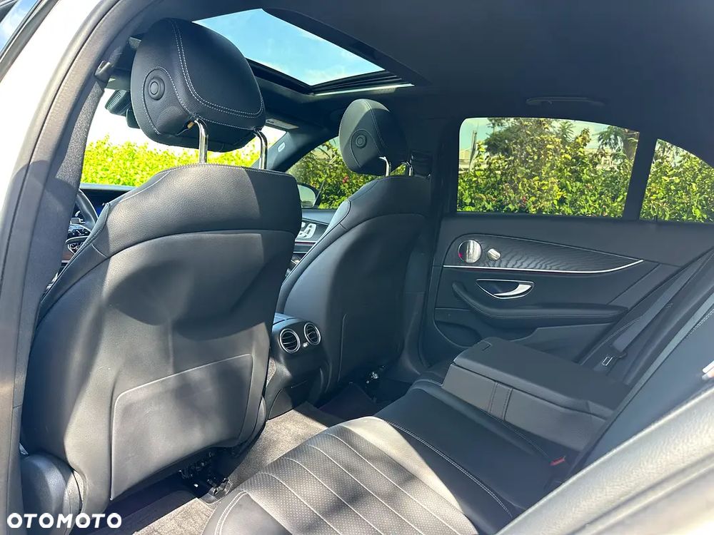 Mercedes-Benz Klasa E 350 9G-TRONIC Sportstyle Edition - 12