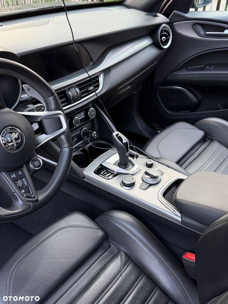 Alfa Romeo Stelvio 2.0 Turbo Veloce Q4 - 8