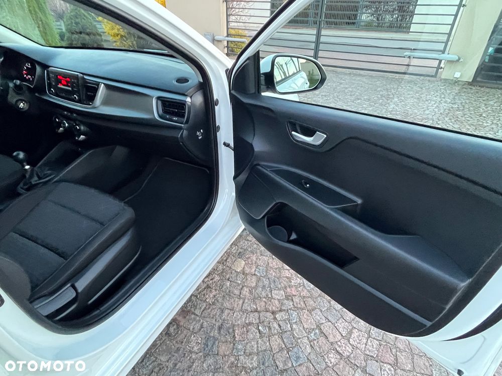 Kia Rio 1.2 M - 23