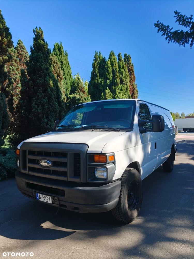 Ford Econoline - 3