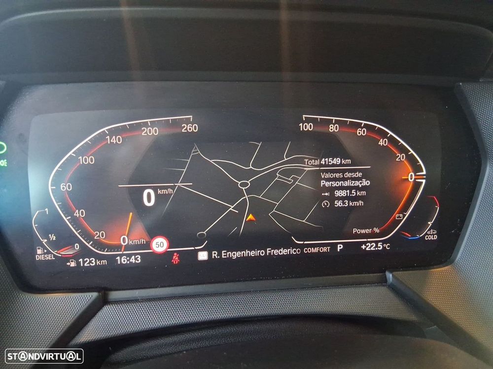 BMW 116 d Pack Desportivo M Auto - 11