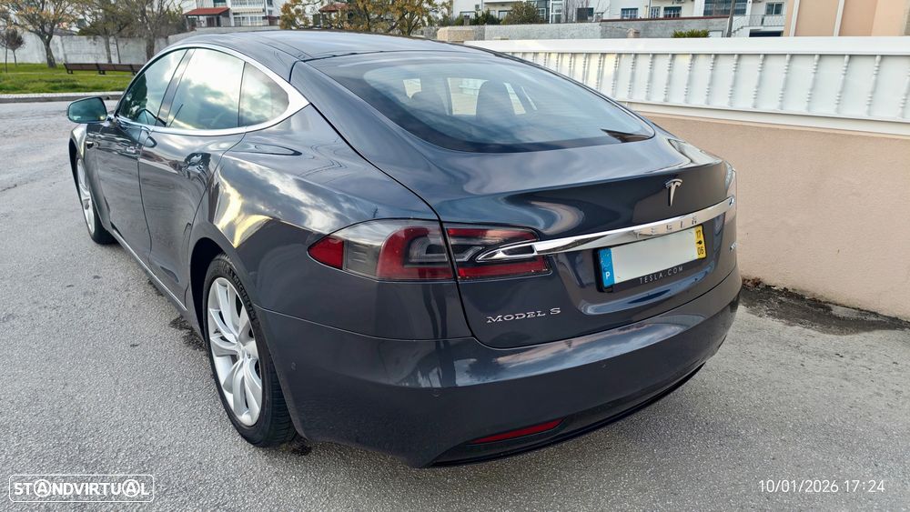 Tesla Model S 100D - 18