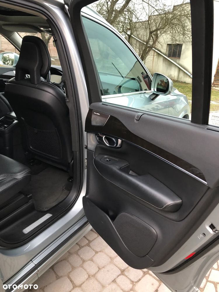 Volvo XC 90 T8 AWD Plug-In Hybrid Inscription 7os - 14