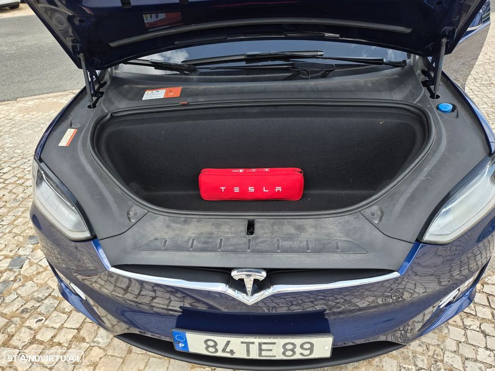 Tesla Model X 100D - 8