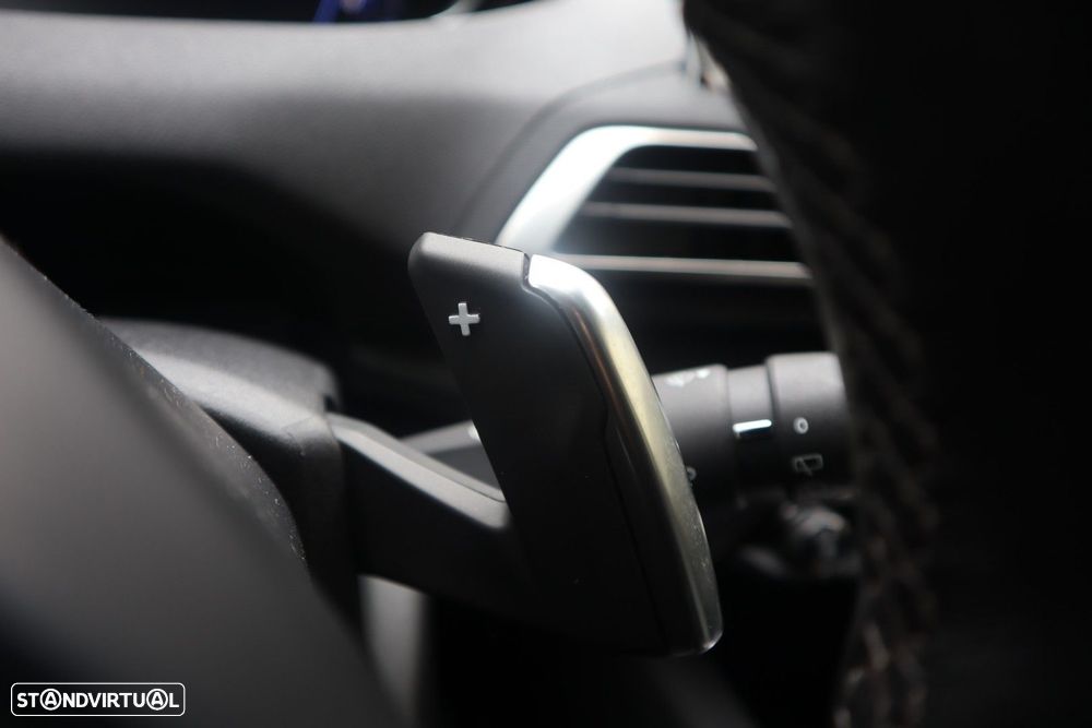 Peugeot 3008 1.5 BlueHDi Allure EAT8 - 38