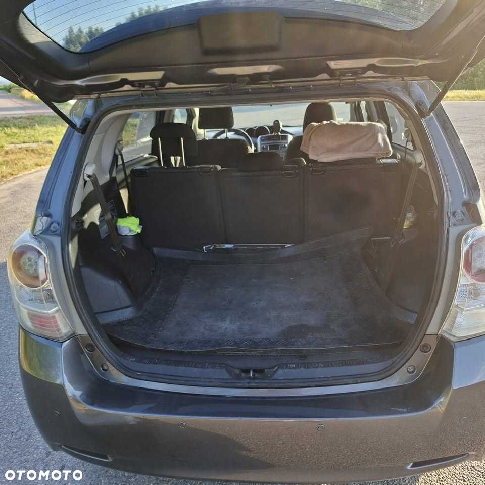 Toyota Verso - 5