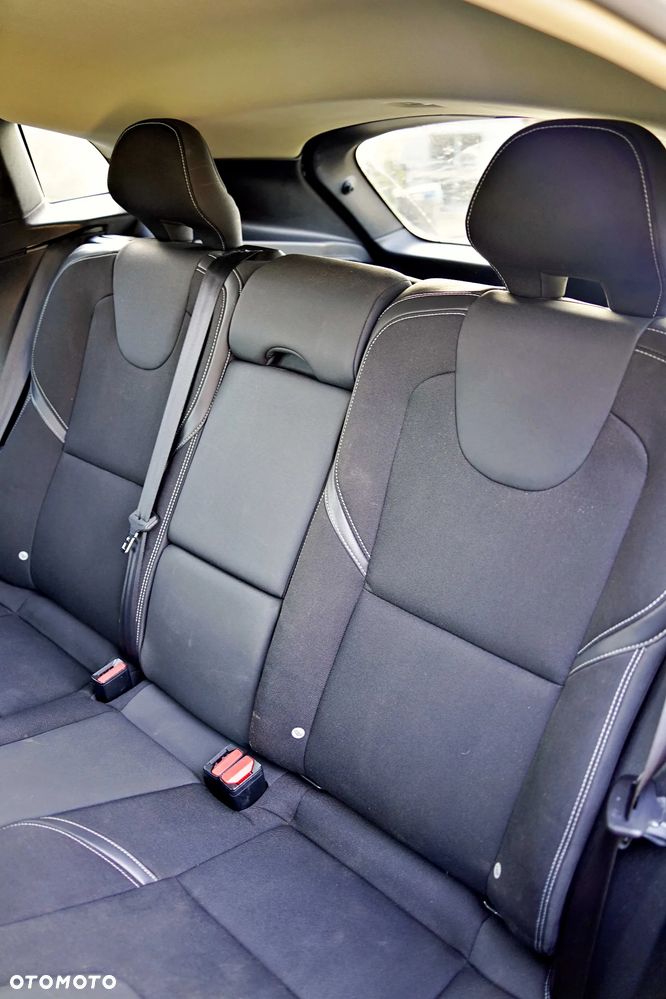 Volvo V40 - 9