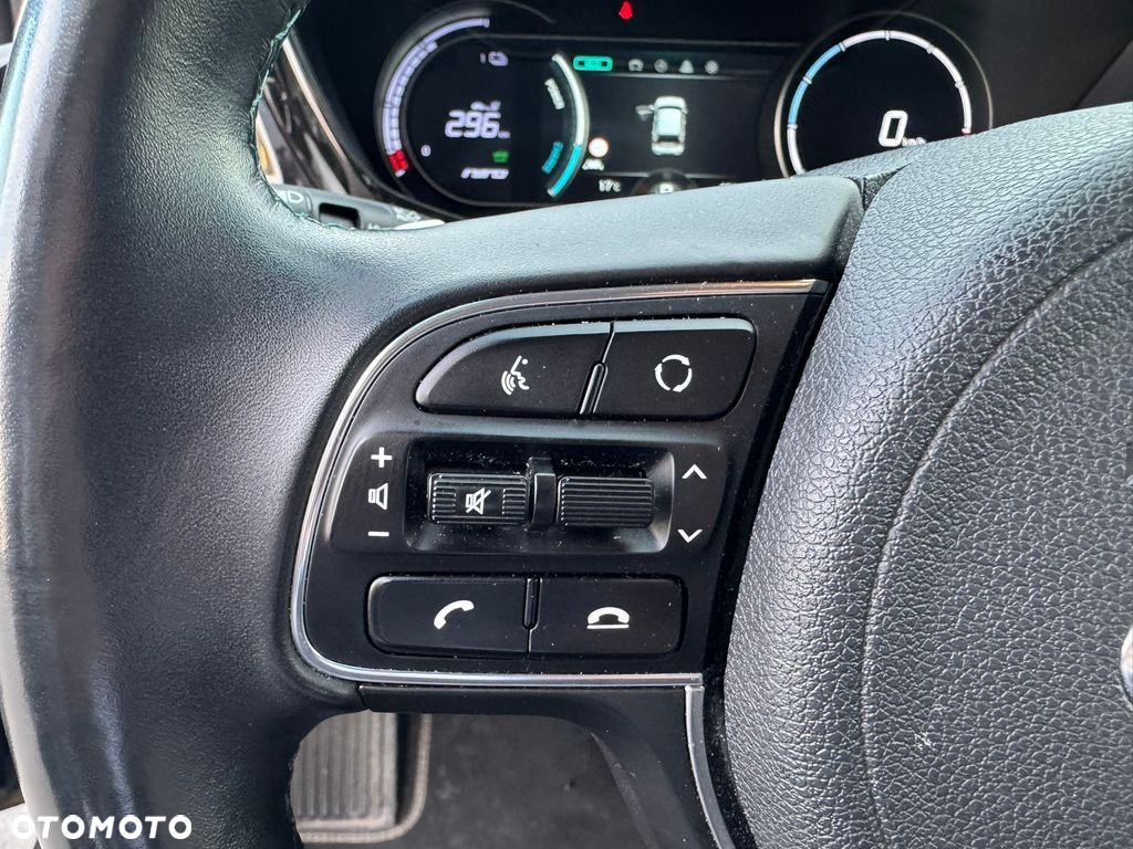 Kia Niro e-Niro 64kWh L - 17