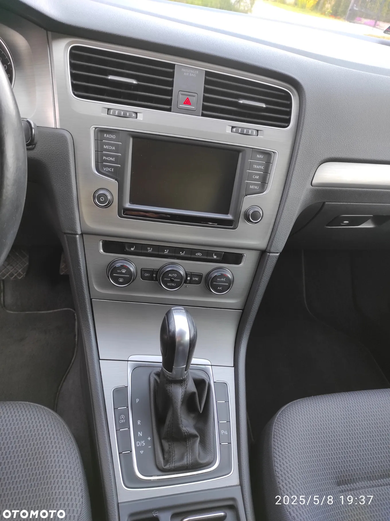 Volkswagen Golf Variant 1.6 BlueTDI DSG Comfortline - 31