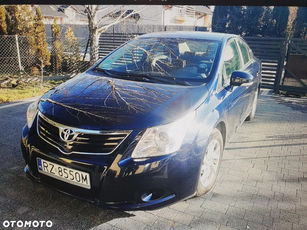 Toyota Avensis 2.0 D-4D 2010 - 1