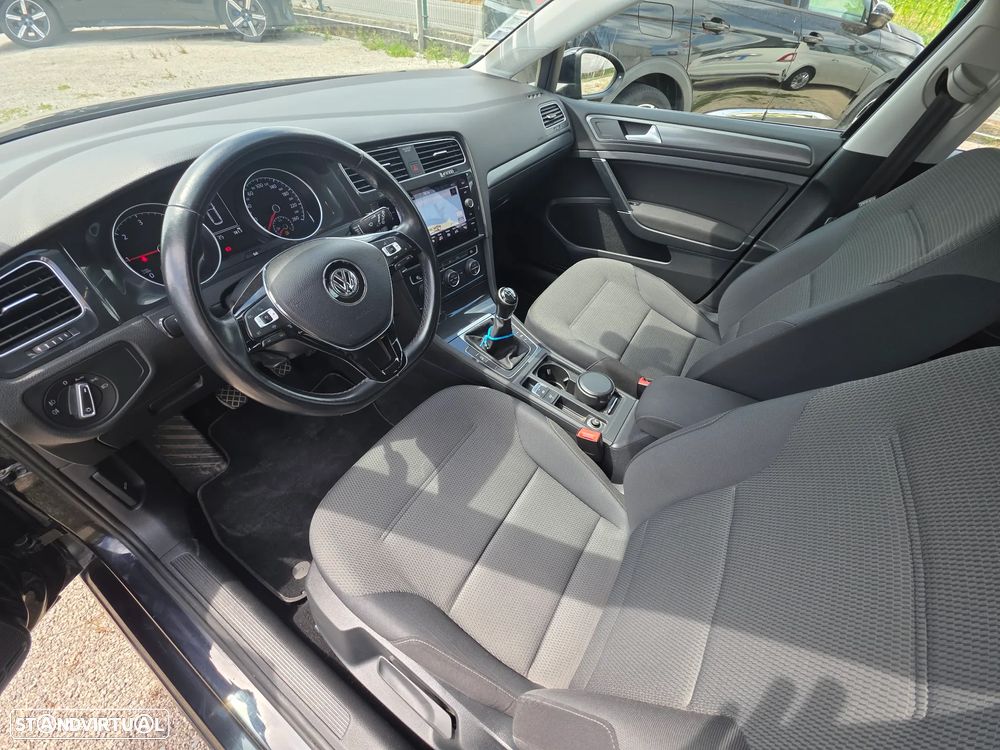 VW Golf Variant 1.6 TDi Confortline - 11