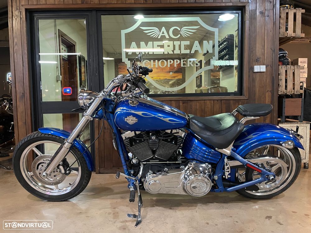 Harley-Davidson Softail Rocker C FXCWC - 12