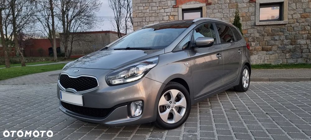 Kia Carens 1.6 GDI Dream Team Edition - 6
