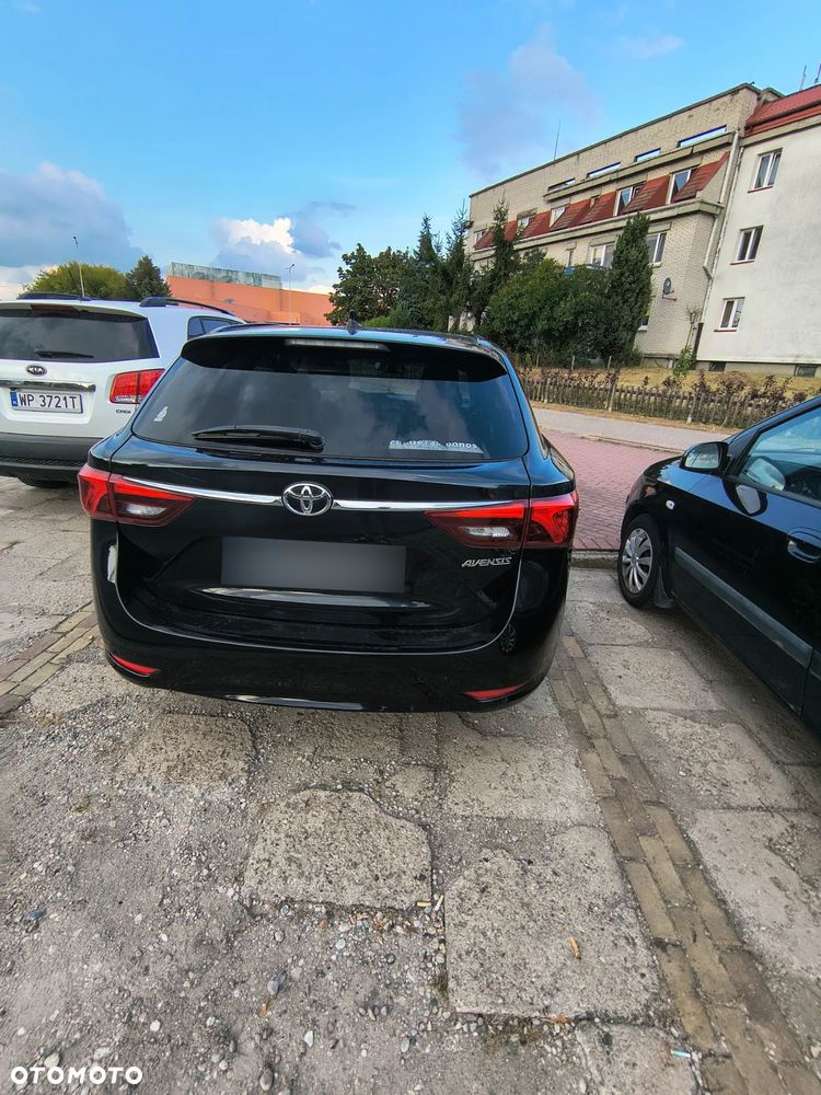 Toyota Avensis 1.8 Premium - 3