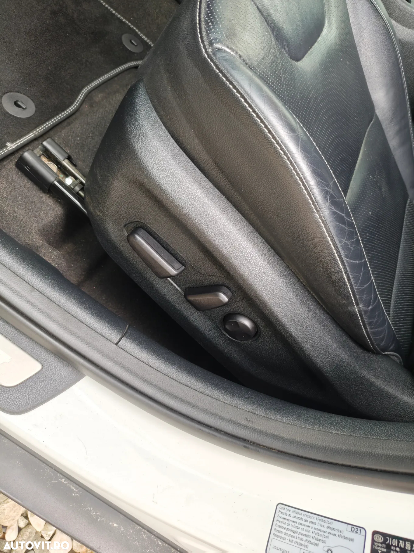 Kia Niro 1.6 GDI 6DCT PHEV Premium - 19