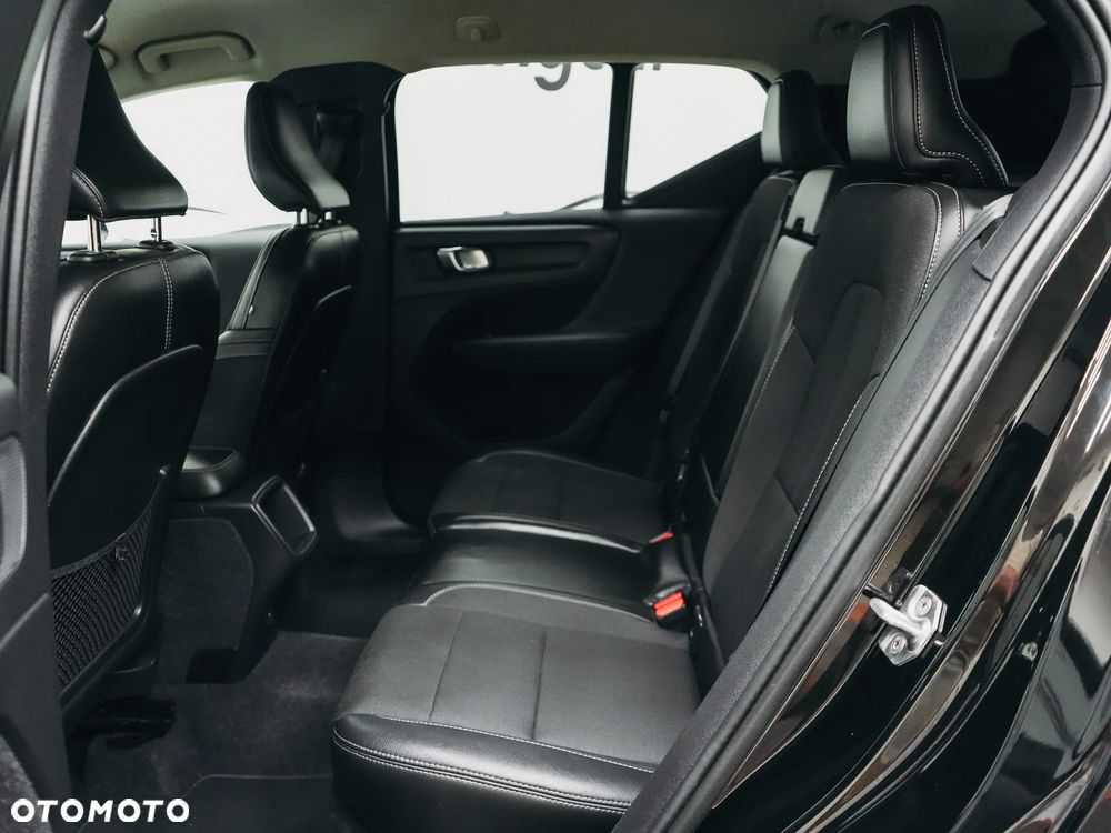 Volvo XC 40 D3 Momentum - 28