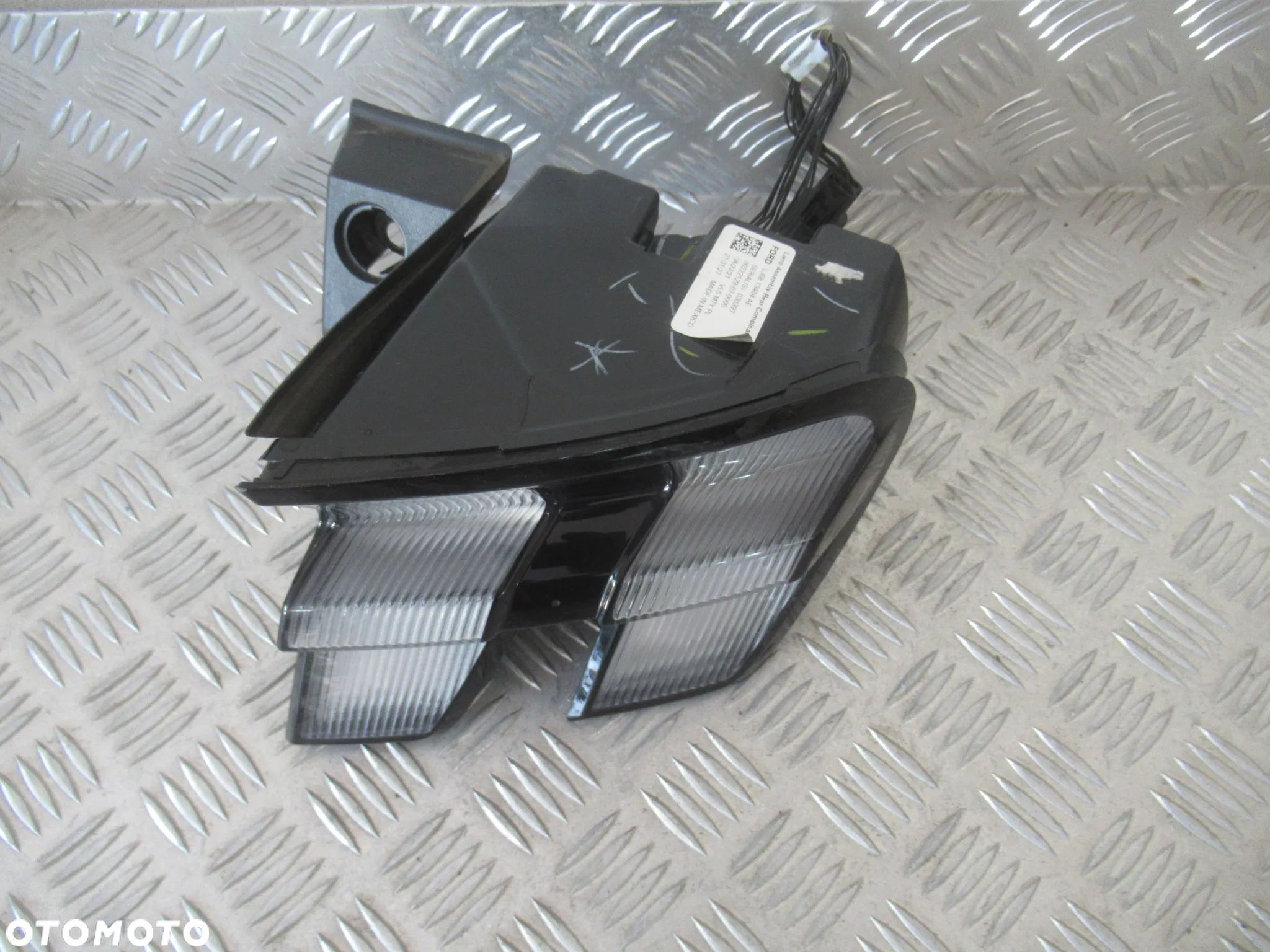 LAMPA TYLNA TYŁ PRAWA FORD MUSTANG MACH-E LED LJ8B-13404-AE 2020 - 7
