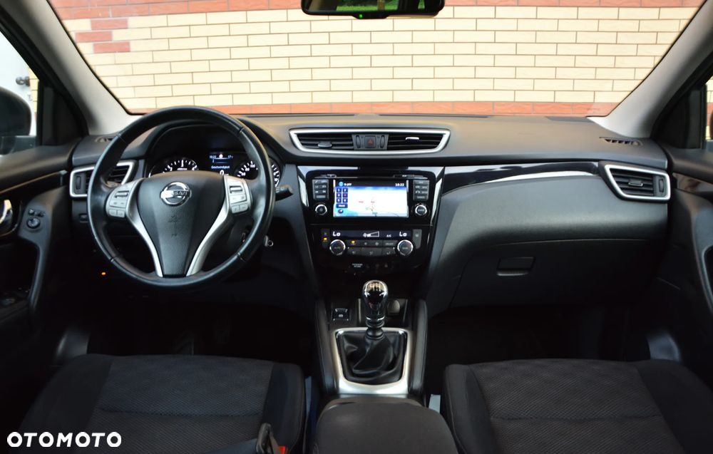 Nissan Qashqai 1.5 dCi DPF acenta - 25