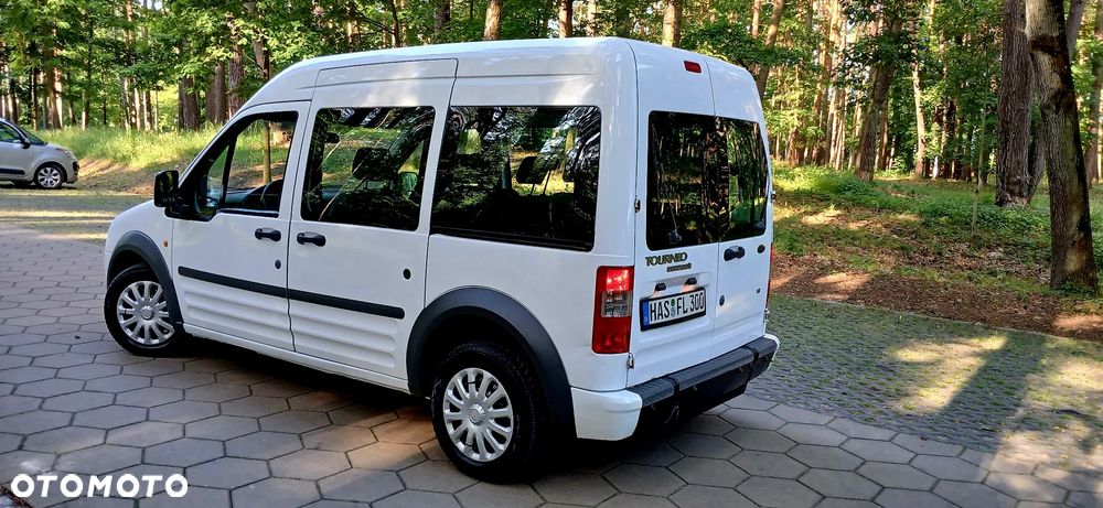 Ford Tourneo Connect - 3