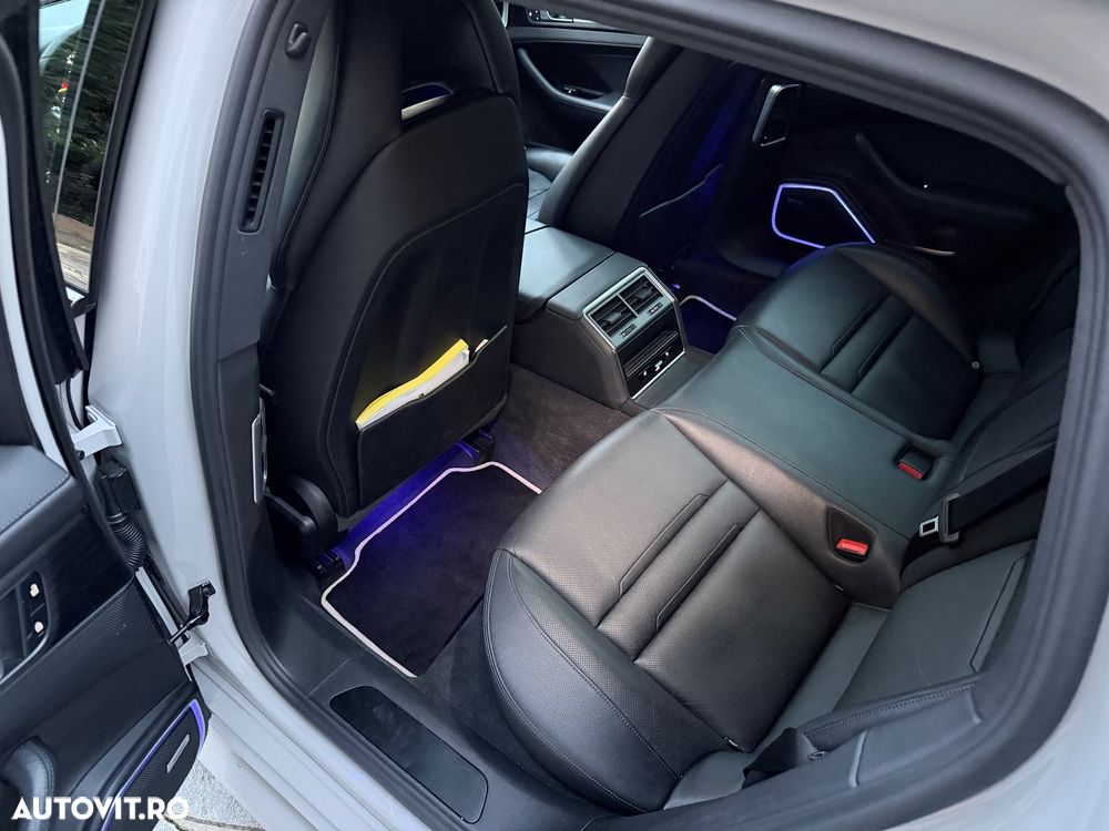 Porsche Panamera 4 Executive - 7