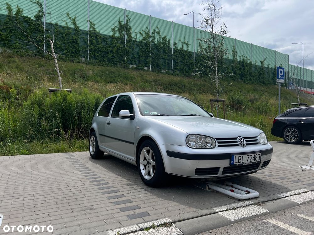 Volkswagen Golf 1.4 Basis - 2