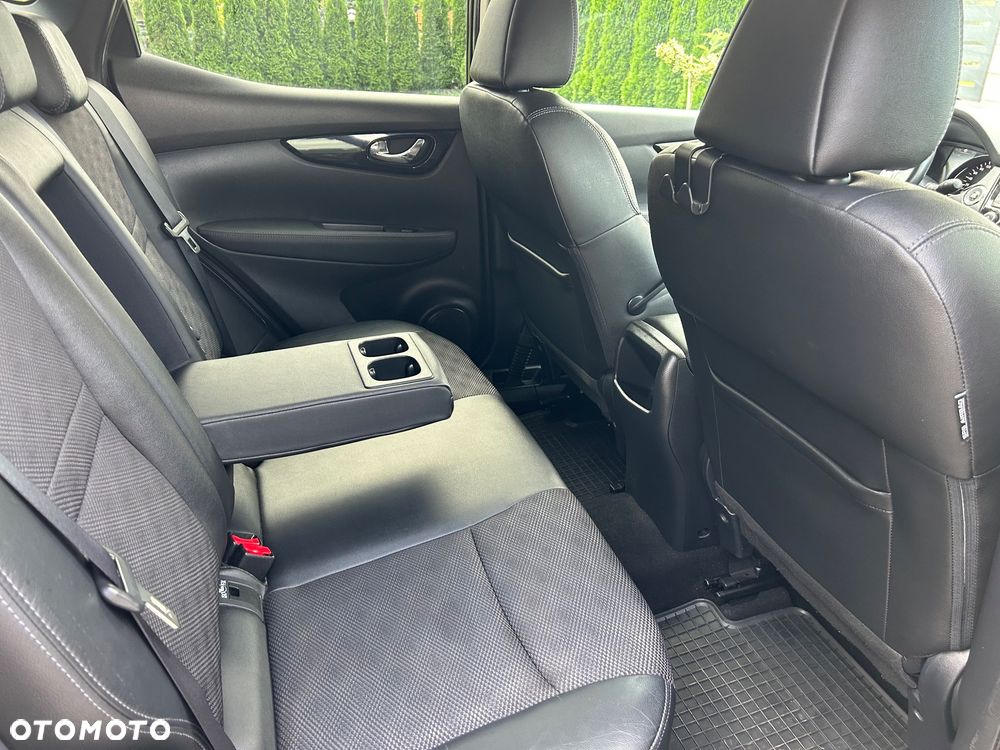 Nissan Qashqai 1.2 DIG-T N-Connecta - 29