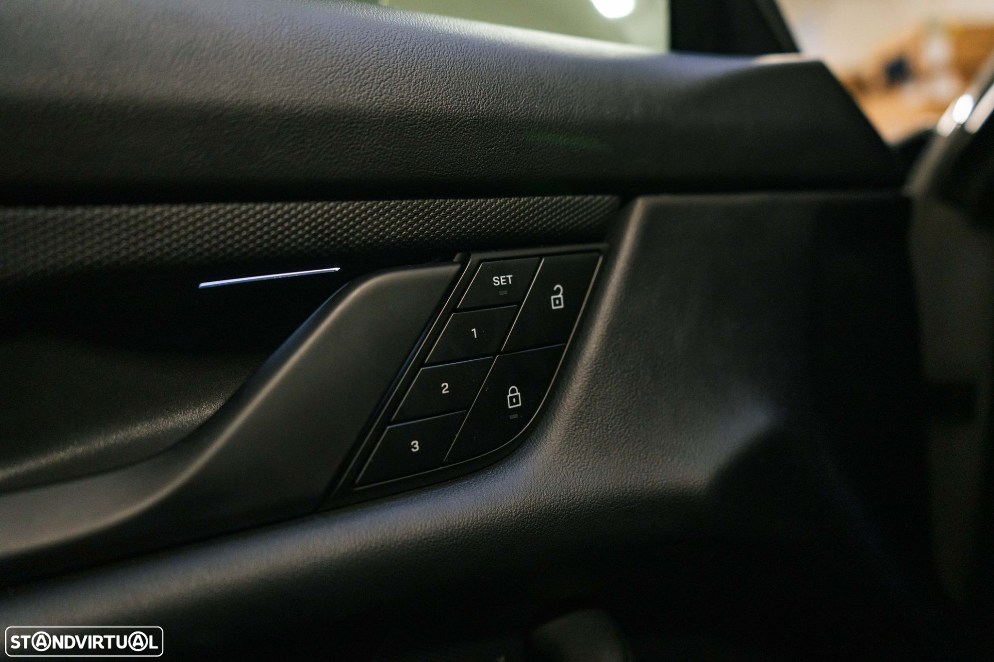 Porsche Taycan Sport Turismo - 16