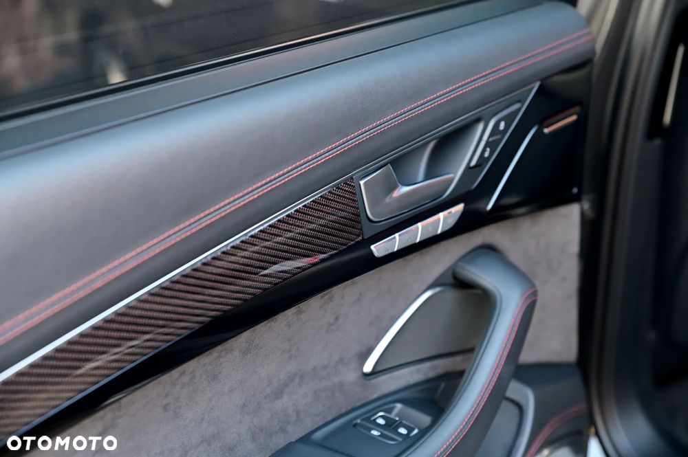 Audi S8 - 13