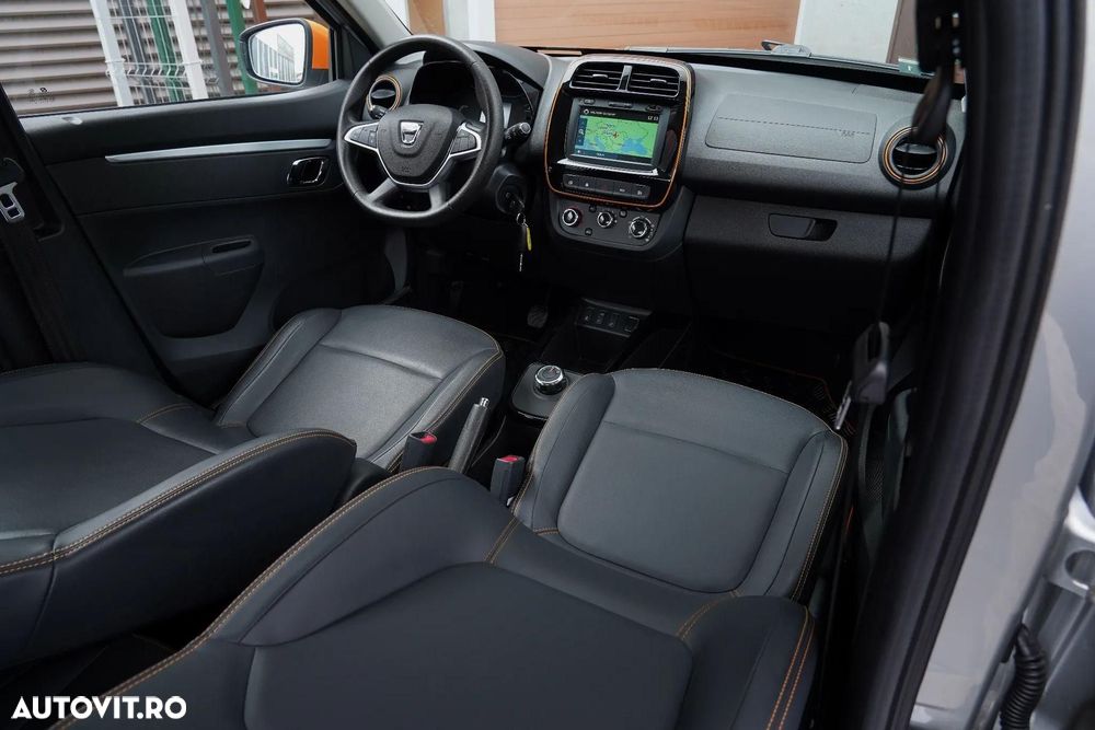 Dacia Spring Essential - 12