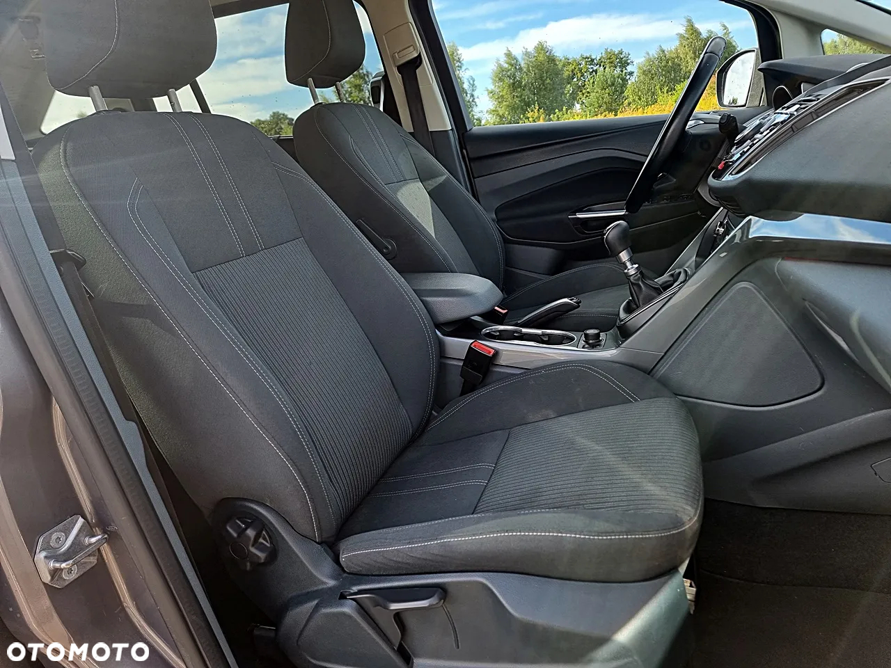 Ford Grand C-MAX - 19