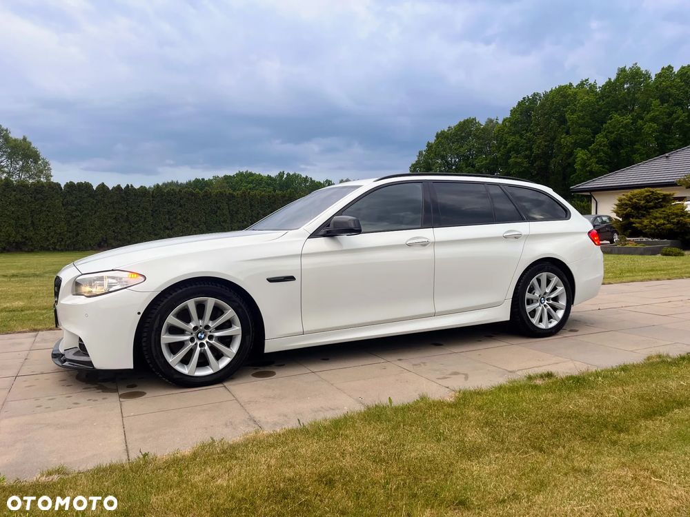 BMW Seria 5 M550d xDrive - 14